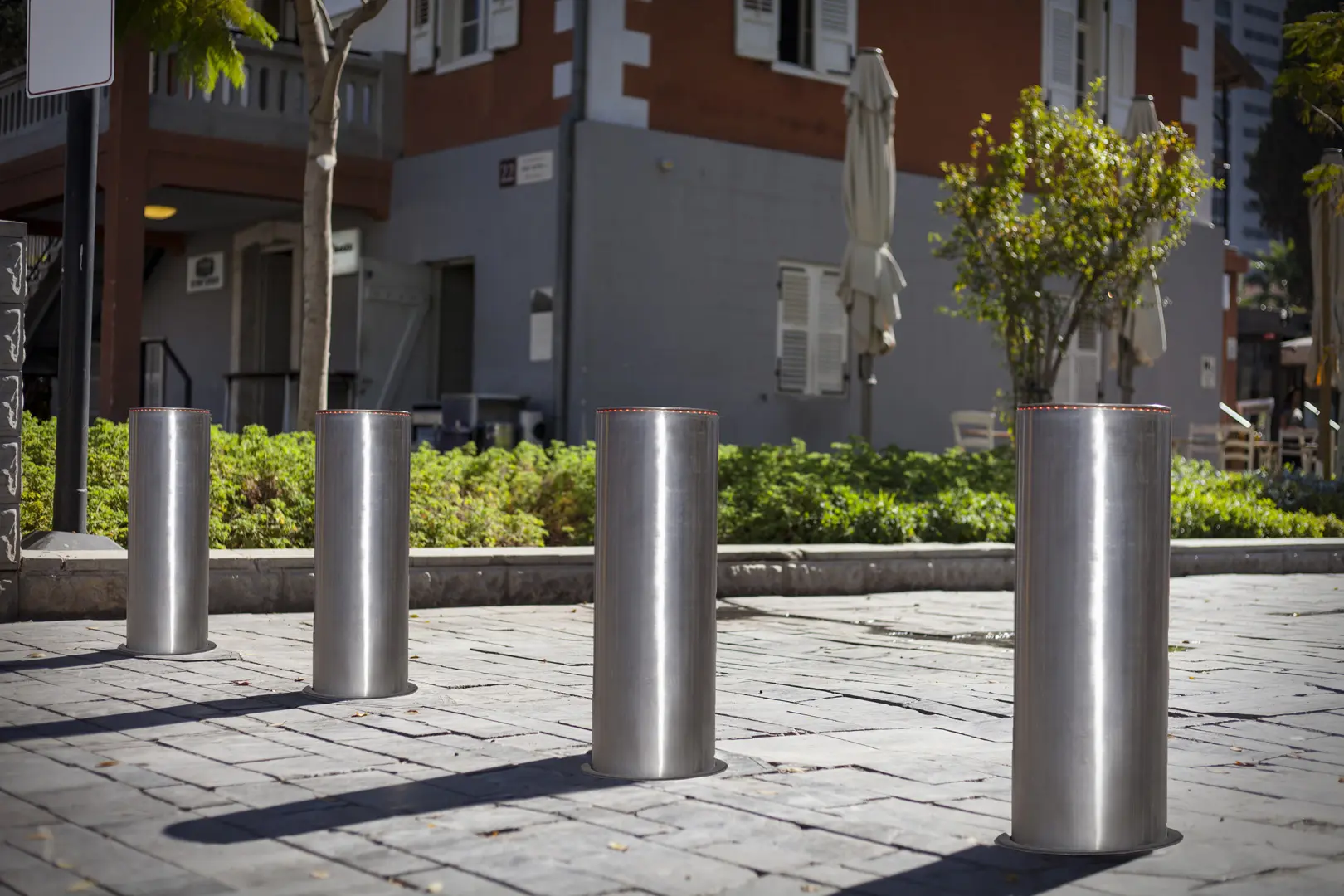 K8 Bollards