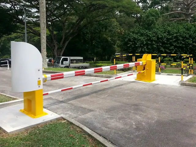 Hydraulic Crash Barrier installed at Government Facility